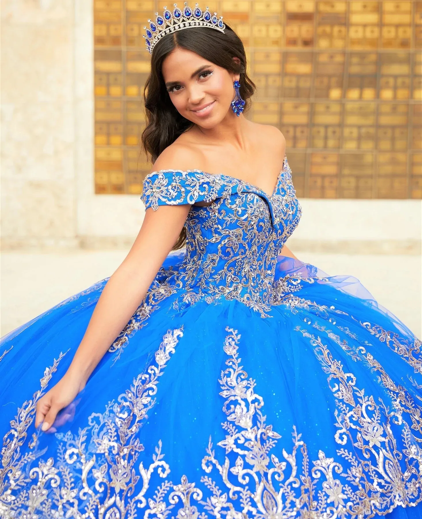 Royal Blue Puffy Quinceanera ชุดชุดไปงานเต้นรำปิดไหล่ Tulle Appliques เม็กซิกันหวาน16ชุด15 Anos