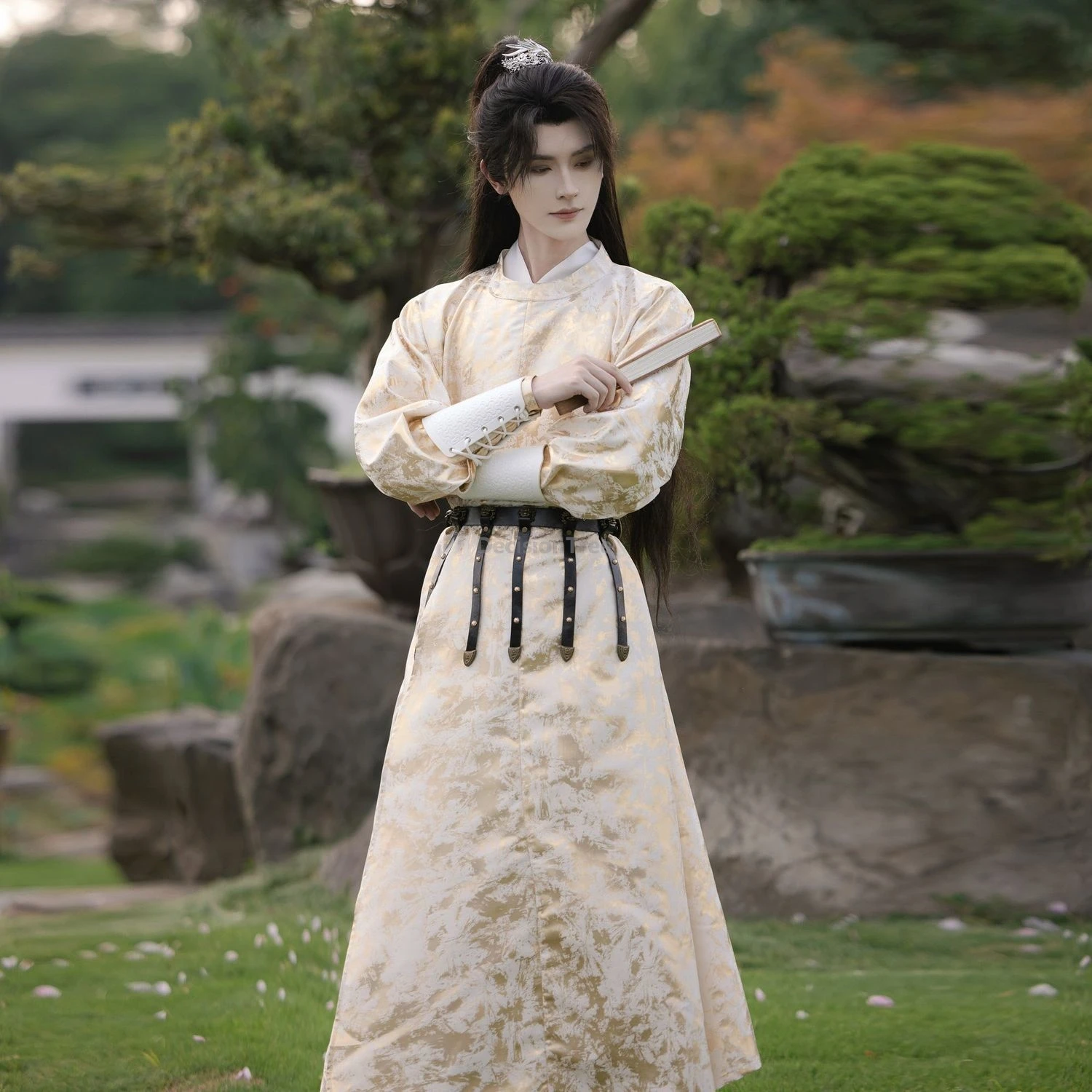 

2025 chinese tang style round neck robe exquisite winter men's ancient style hanfu set elegant literature art temperament hanfu