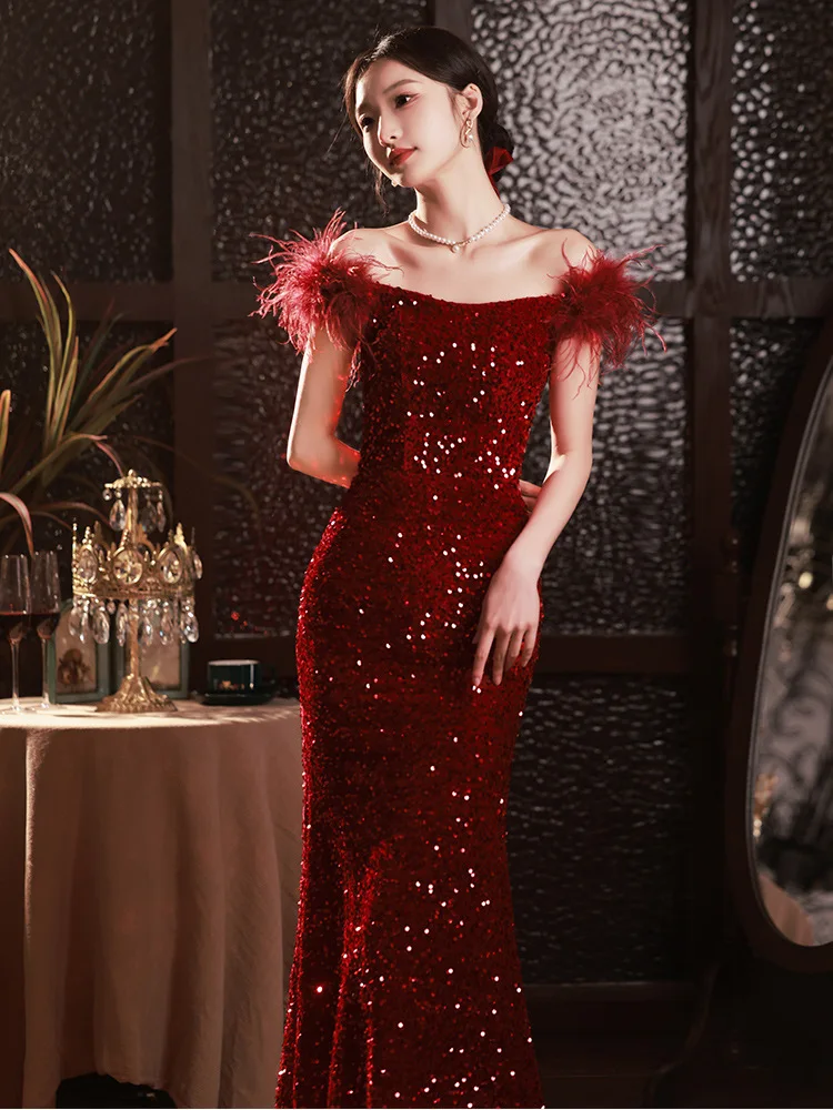 

Burgundy Sequins Prom Gown Women Boat Neck Feather Fishtail Evening Dress Elegant Exquisite Off the Shoulder Cocktail Dresses