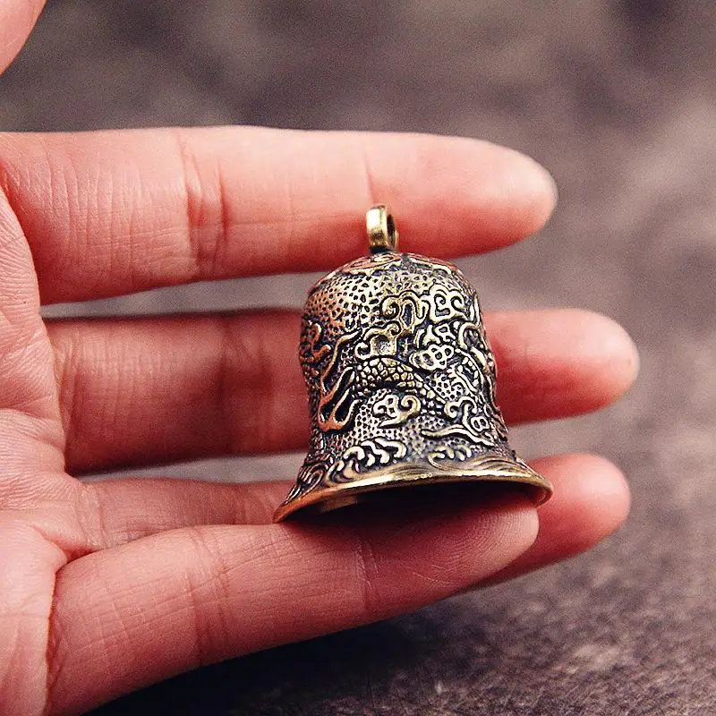 Lonceng Kuningan Antik Ukiran Naga Totem Koleksi Kerajinan Indah Ornamen Gantung Dekorasi Desktop Feng Shui Tiongkok