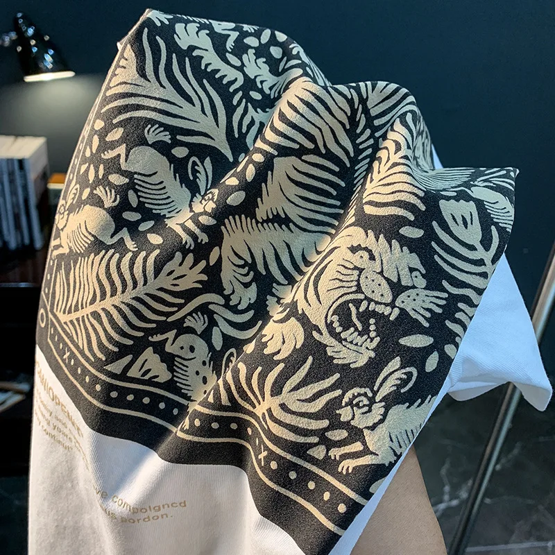 Wysokiej jakości t-shirt z krótkim rękawem męski letni nadrukowana moda oddychający luźny męski cienki uniwersalny top na co dzień