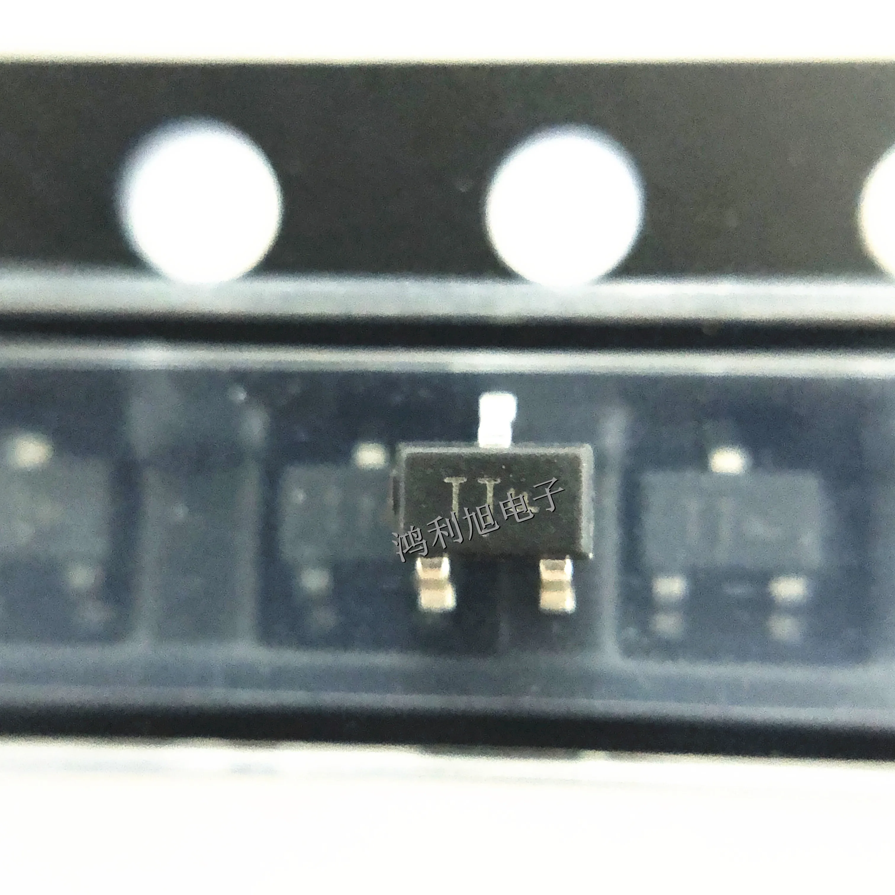 100PCS/Lot TPNTX4101PT1G MARK: TT SOT-323-3 SMT Field Effect MOS Transistor, brand new original stock, in stock