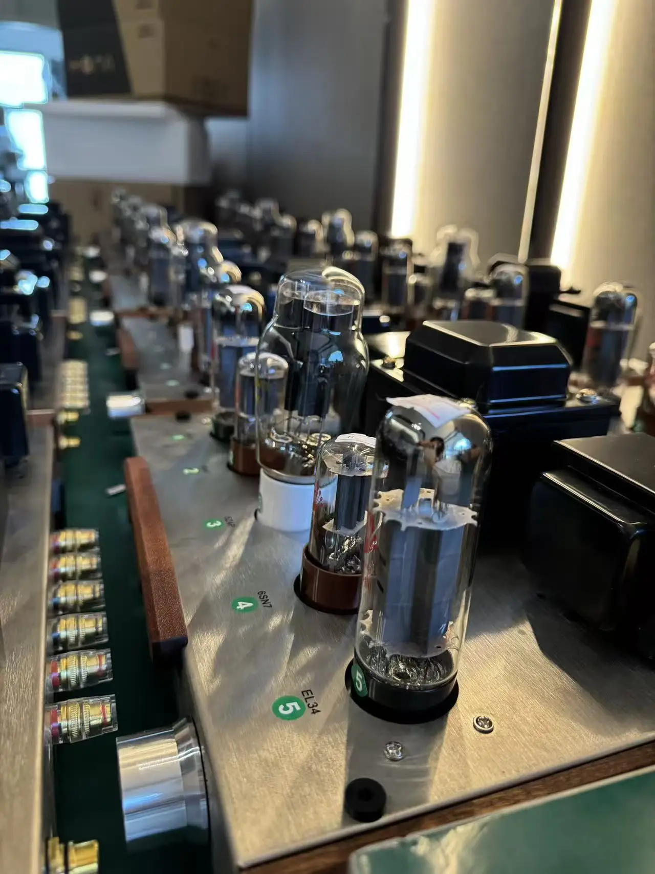 Mona Classic 220V 8W*2 Home HIFI Metal Receiver & Single-Ended Class a GP-EL34 2.0 Tube Amplifier