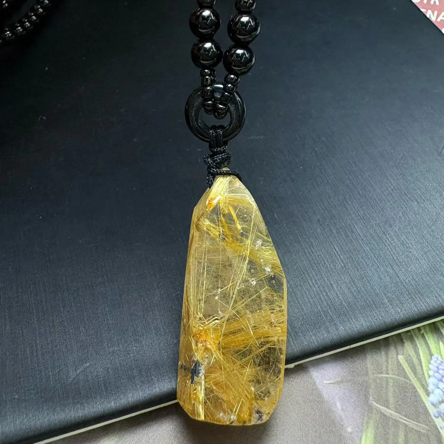 

Fengbaowu натуральное золото рутиловый кварцевый кулон неправильной формы Рейки целебный камень ювелирные изделия подарок для женщин и мужчин