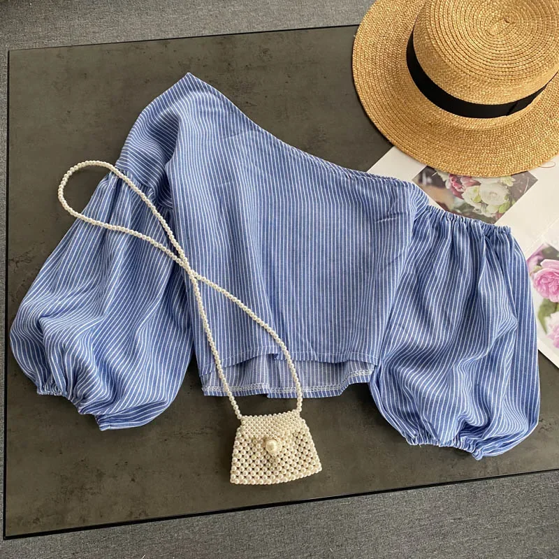 

Модная рубашка, повседневный шикарный топ, сказочный летний женский винтажный элегантный милый косой воротник, блузка с открытыми плечами и пышными рукавами, 2025