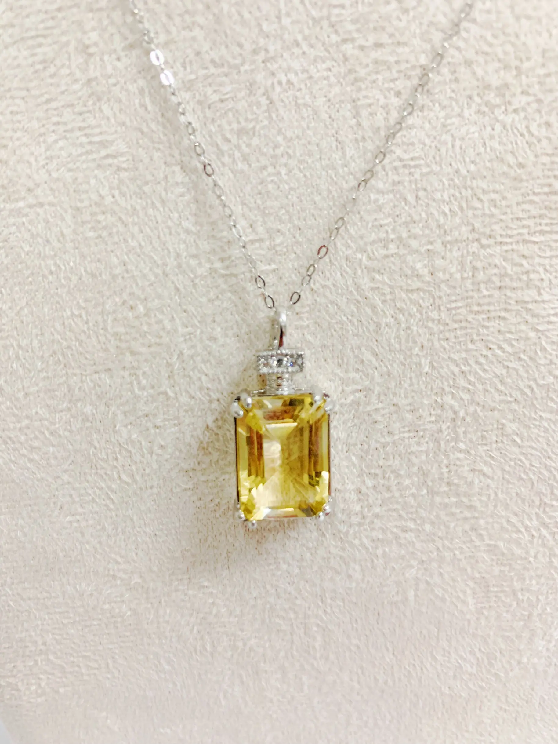 

ZECAA 925 Sterling Silver Pendant for Women with Natural 10x14mm Citrine Gemstone Fine Jewelry Lady Citrine Accessory