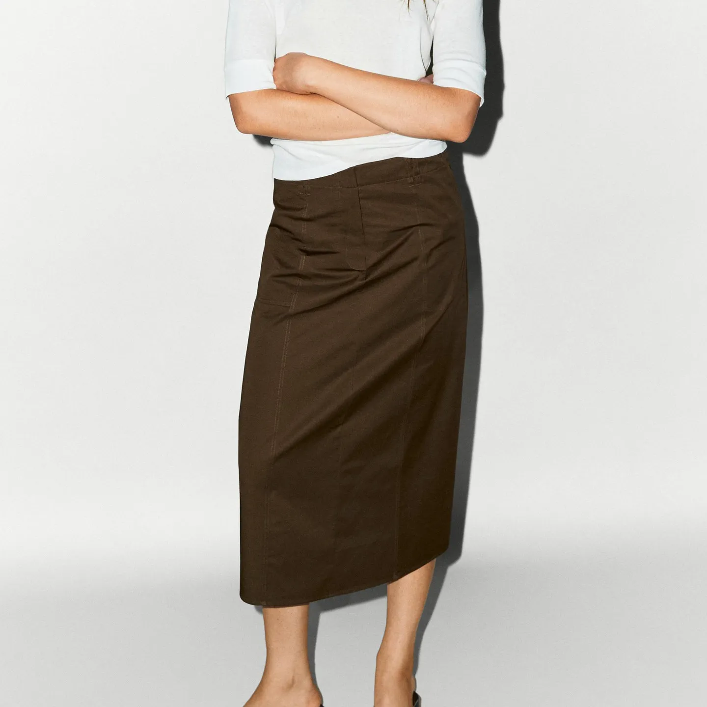 Fashionable Retro Versatile Mid-Length Half Skirt for Women New 2026 Autumn Collection High Waist Other Material Other Process