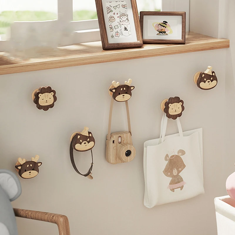 New Cartoon Walnut Wood Hook Beech Wooden Cute Animal Hook Wardrobe Hanger Children\'s Room Decora Hook Home Kitchen Accessories