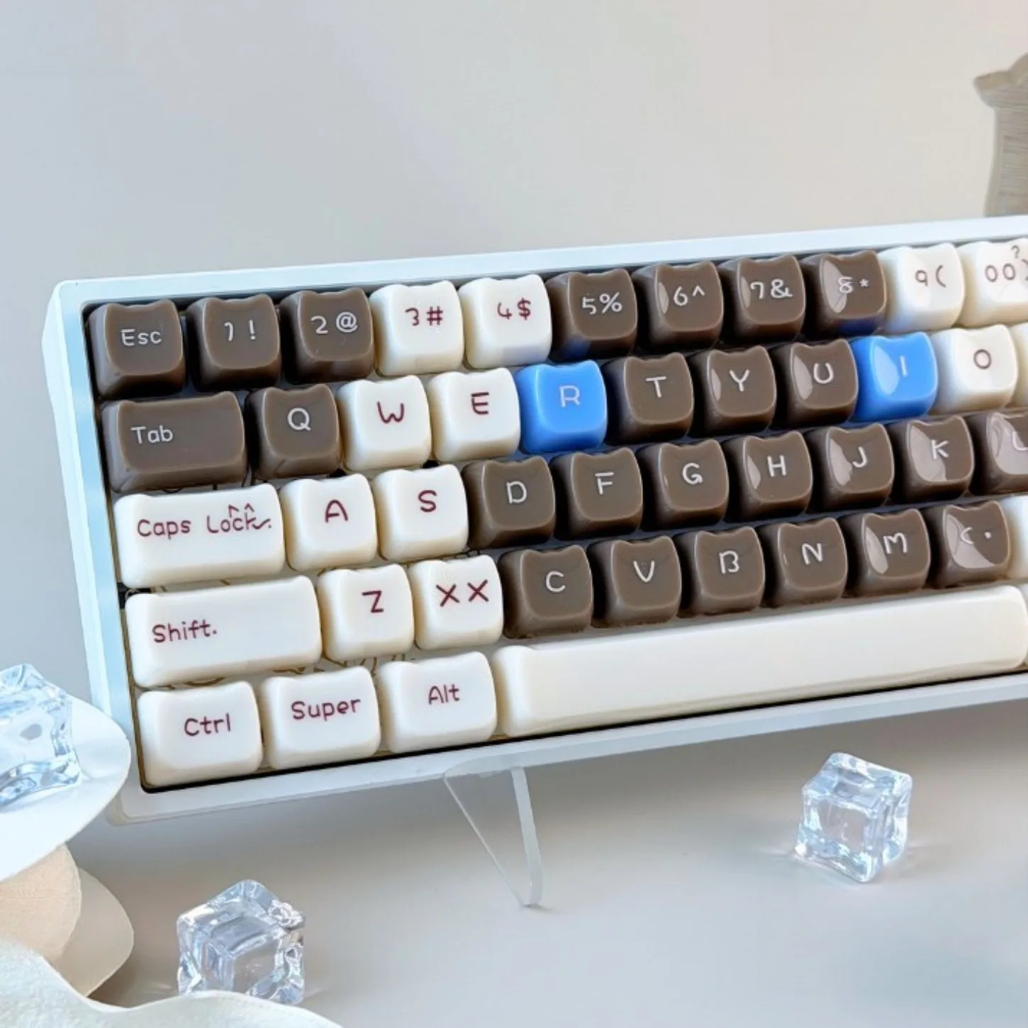 MAO Candy Cat Keycap Cute Siamese Cat Keycap 130 Keys Suitable for Mechanical Keyboard 61/75/87/104/108