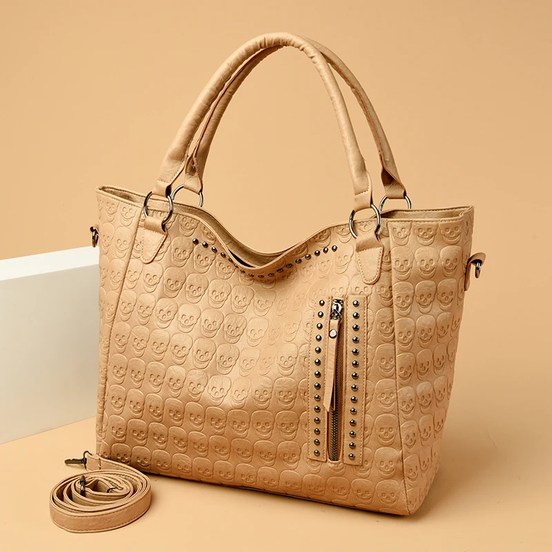 

Punk Skull Crossbody Bag PU Leather Studded Shoulder Bag Large Capacity Fashion Handbag for Women Work Shopping