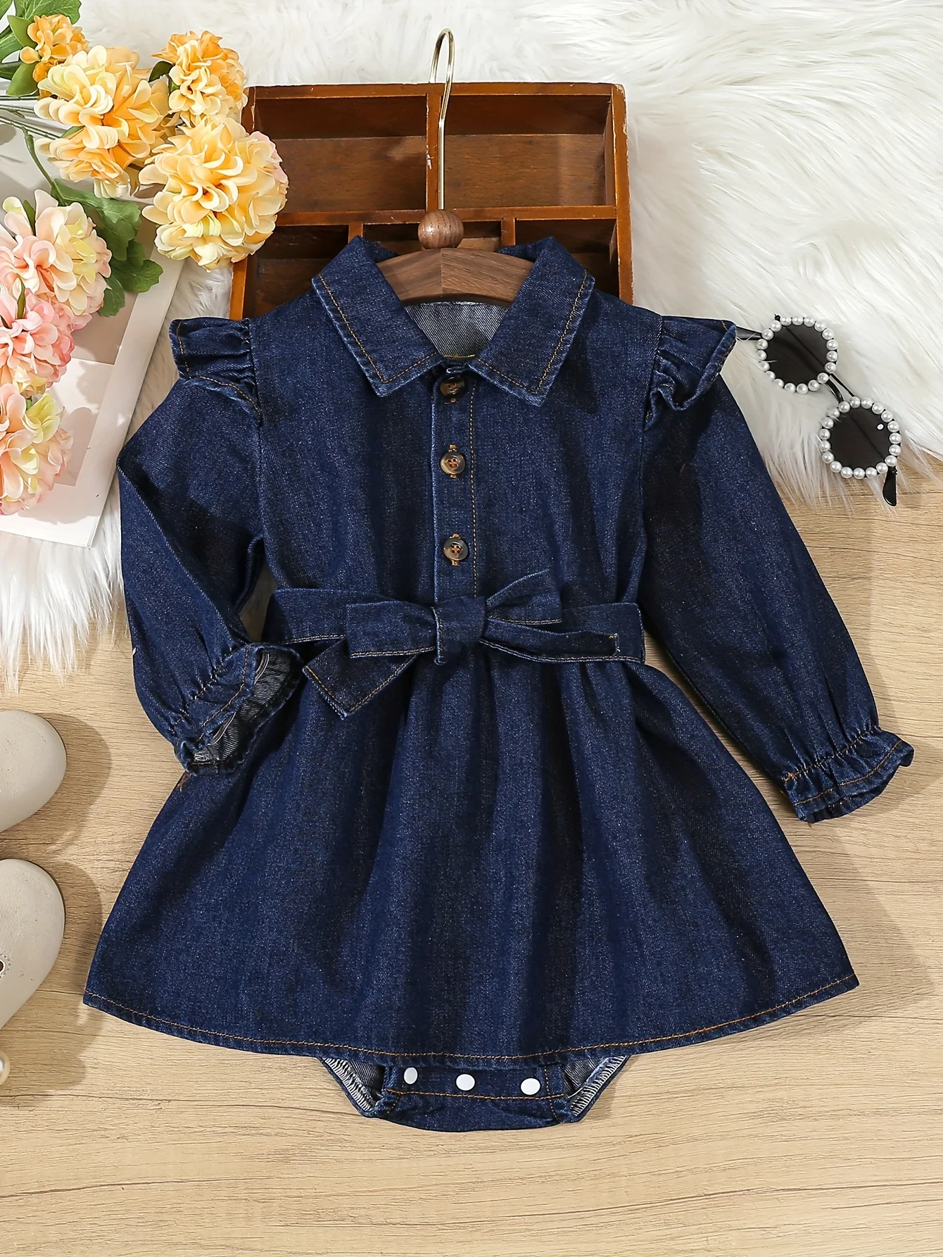 

A Baby Girl Autumn And Winter Washed Denim Triangle Dress Casual Style Denim Jumpsuit + Belt 2-Piece Set