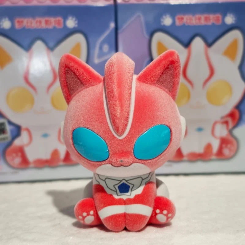 

Bandai-Ultraman Cat Blind Box, Cute Sitting Series, Модные игрушки, Коллекционная модель аниме-фигурки, Mystery Box Gifts, Новый, Подлинный