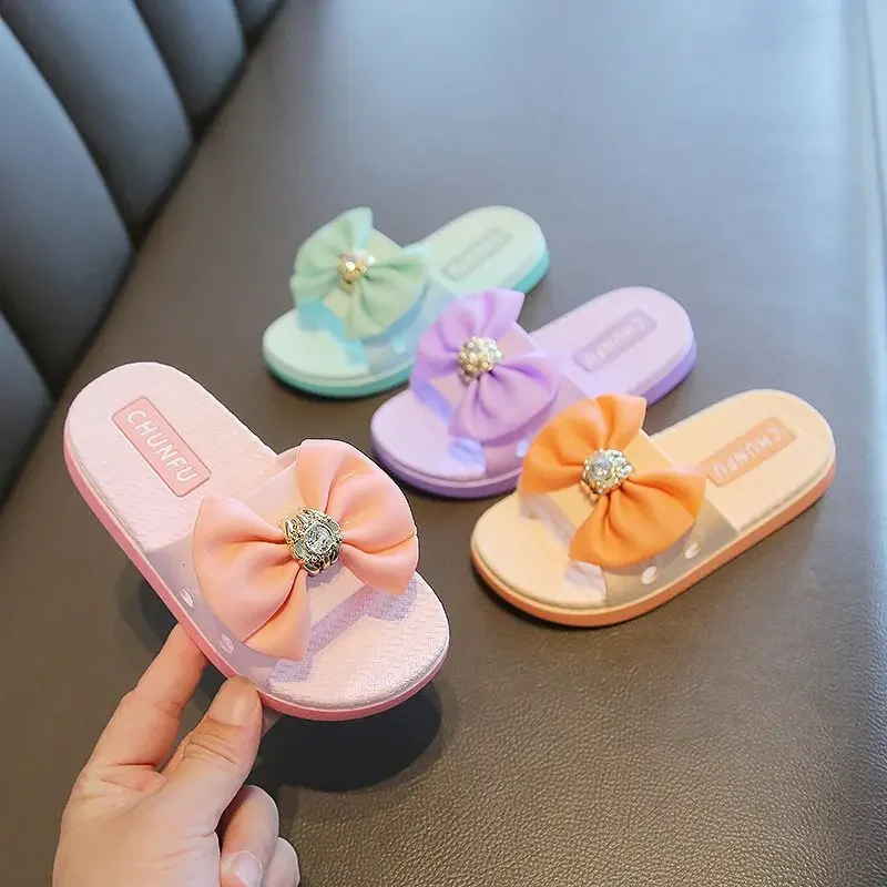 Girls slippers with Butterfly-knot Outdoor Kids Footwear Fashionable Large Crystal Beach Shoes Girls Slides Indoor Shoes E04083