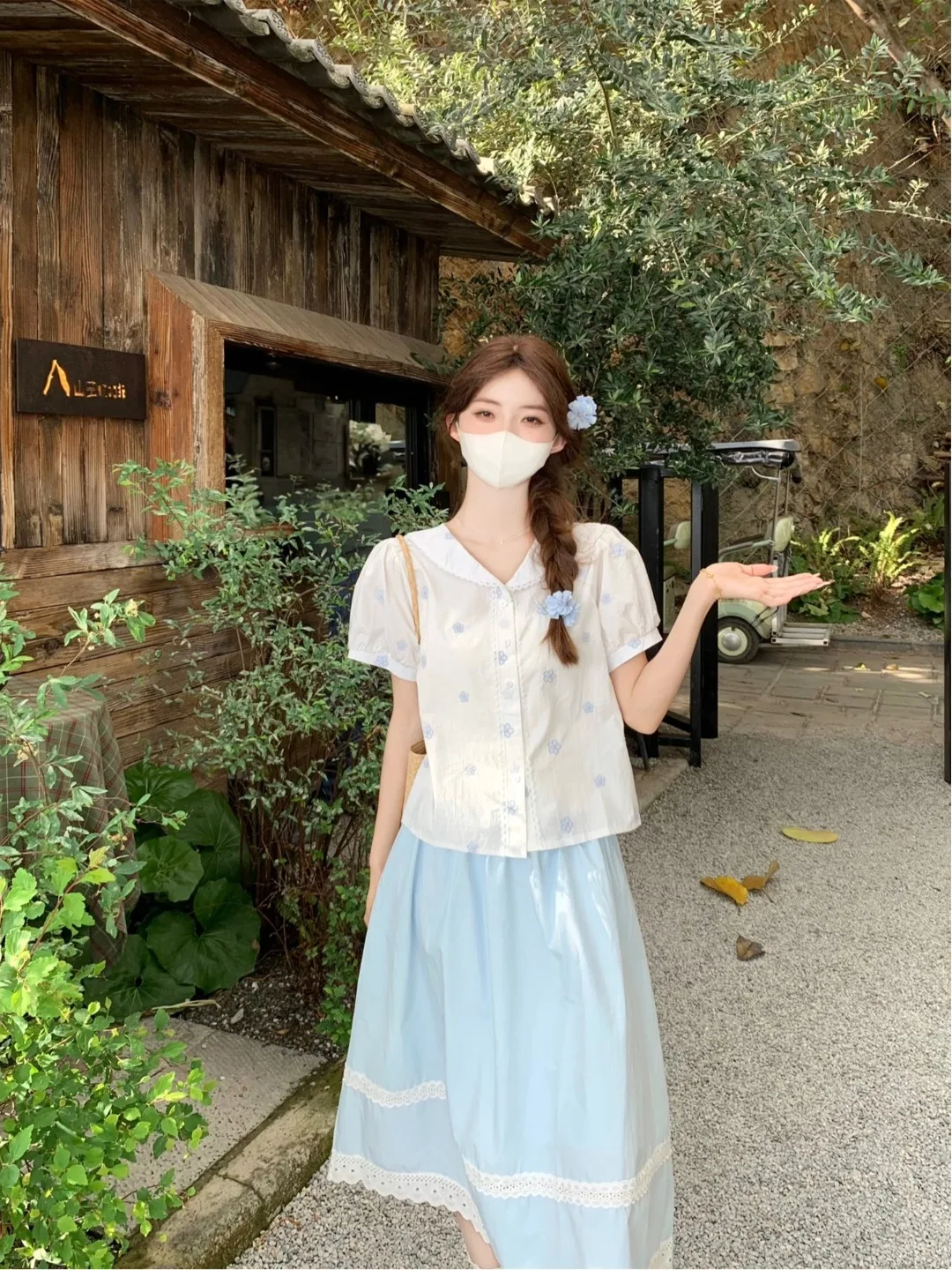 

Fashionable Large Size Women's Summer Outfit Embroidered Shirt And High Waist Skirt Set Cute Collar Breathable Clothing