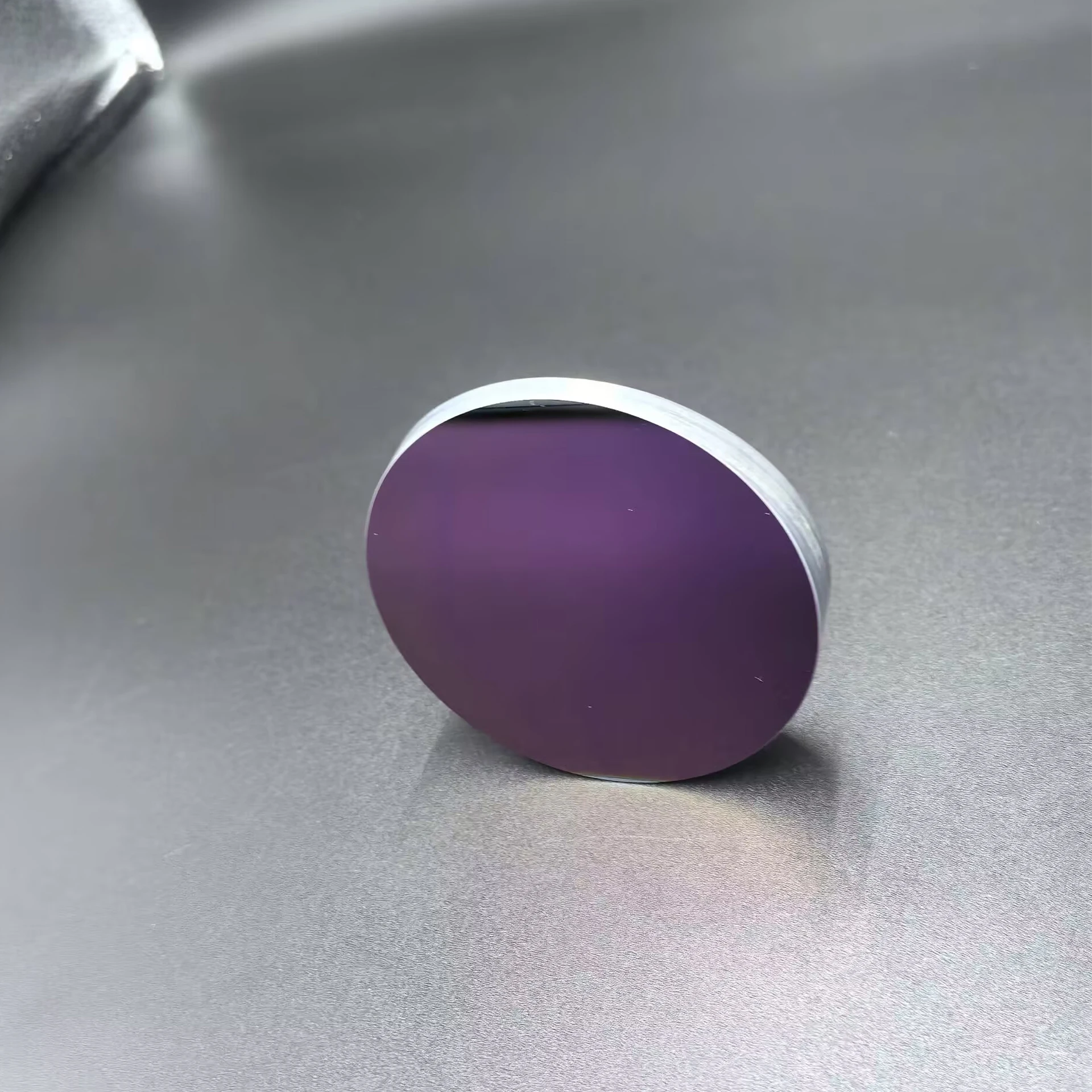 Monocrystalline Silicon Wedge Prism 50-90 mm Double Sided AR Coated 1550 nm Optical Beam Deviation Component