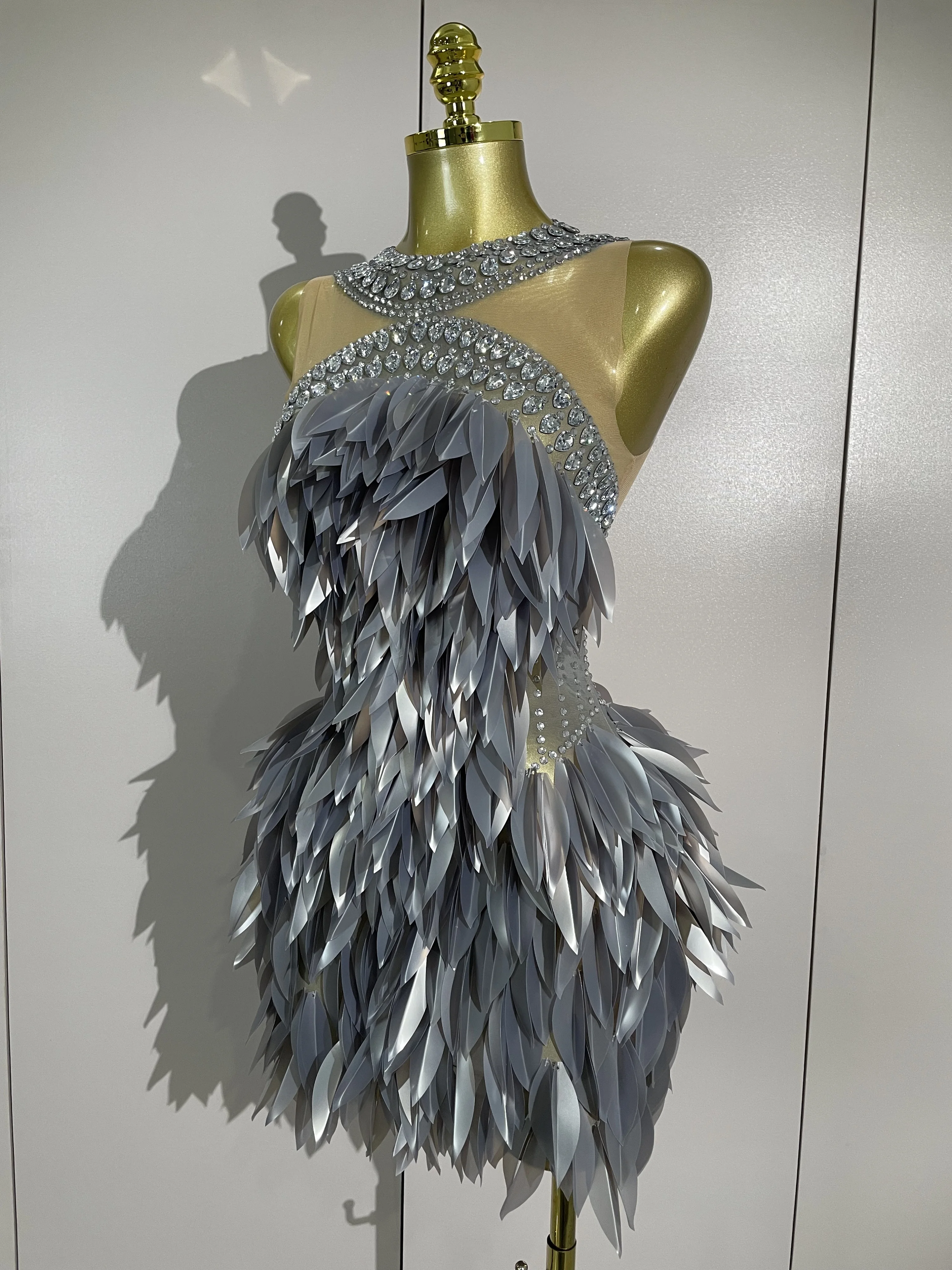 Luxury Sparkly Diamond 3D Acrylic Leaf Mesh Transparent Mini Dress Women Eveing Party Birthday Prom Nightclub Bar Stage Costumes