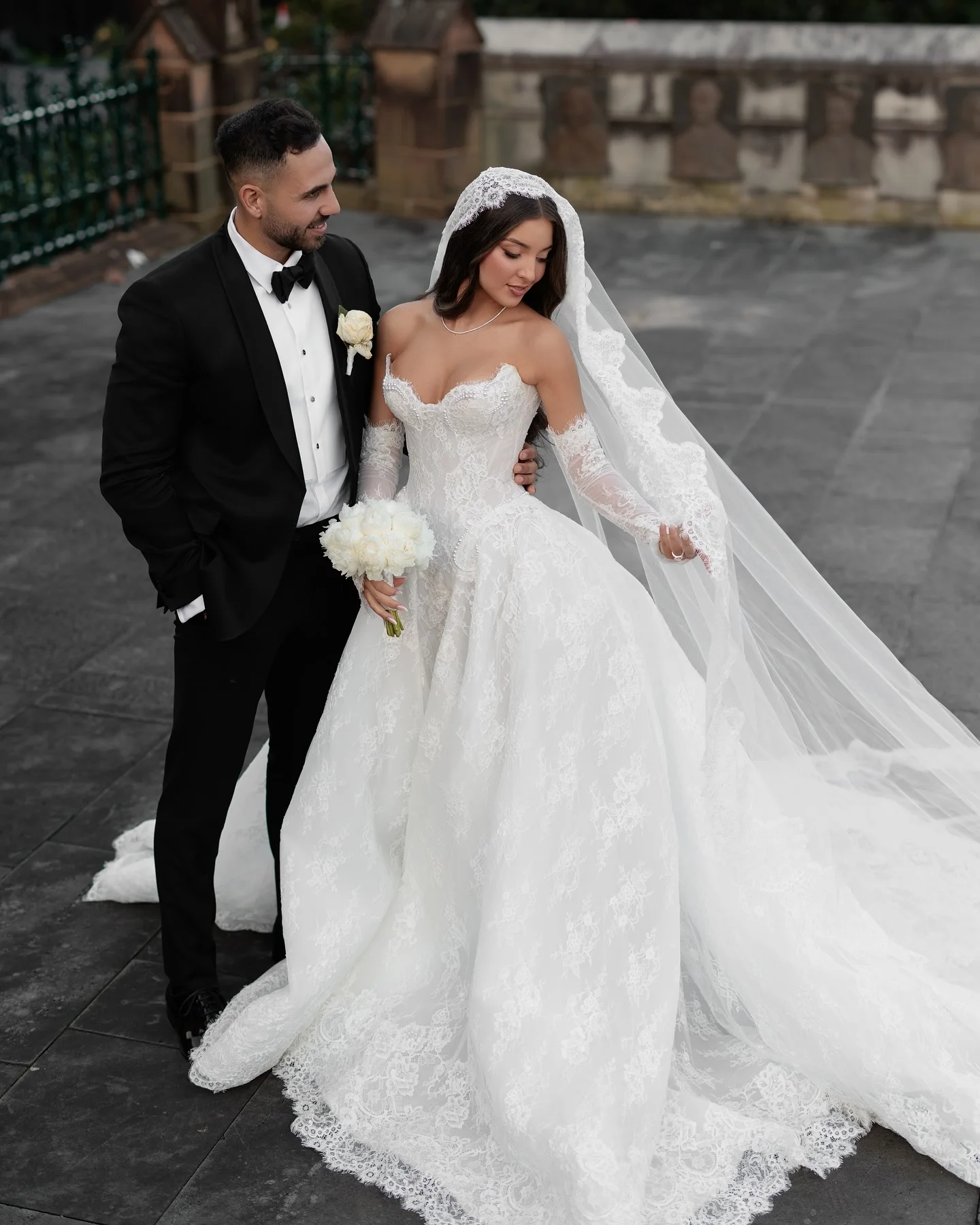 

Lace Wedding Dress Vestido De Novia Princesa Corset Mangas Desmontables Noiva Casamento Igreja Bespoke Boda Vestidos Novias Para