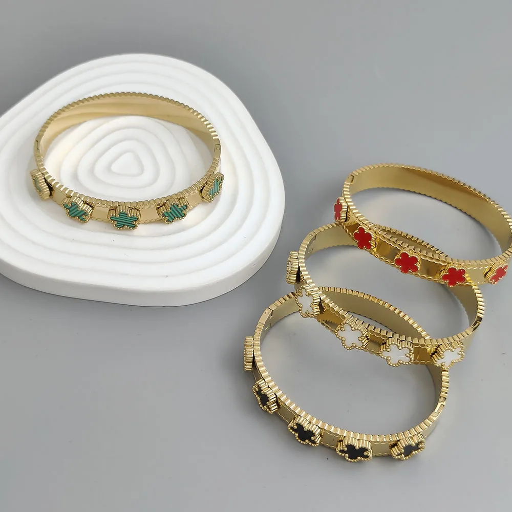 

Five-leaf clover colored shell gold-plated stainless steel women's bracelet, waterproof and rust-free bracelet, worn by couples
