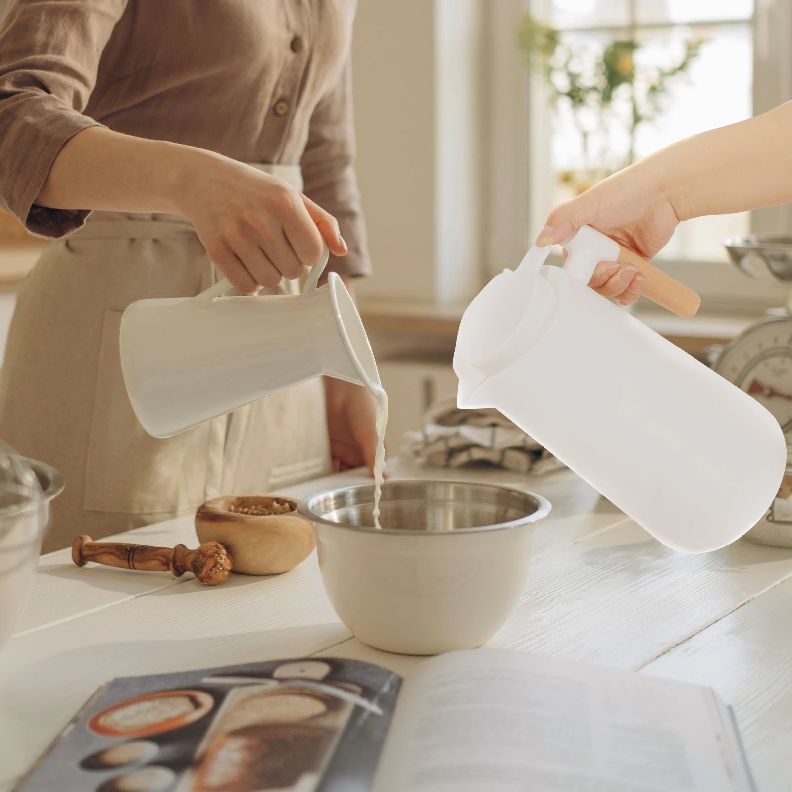 

Thermal Carafe Insulated Kettle Hot Water Bottle Pitcher Lid Container Material Portable Long