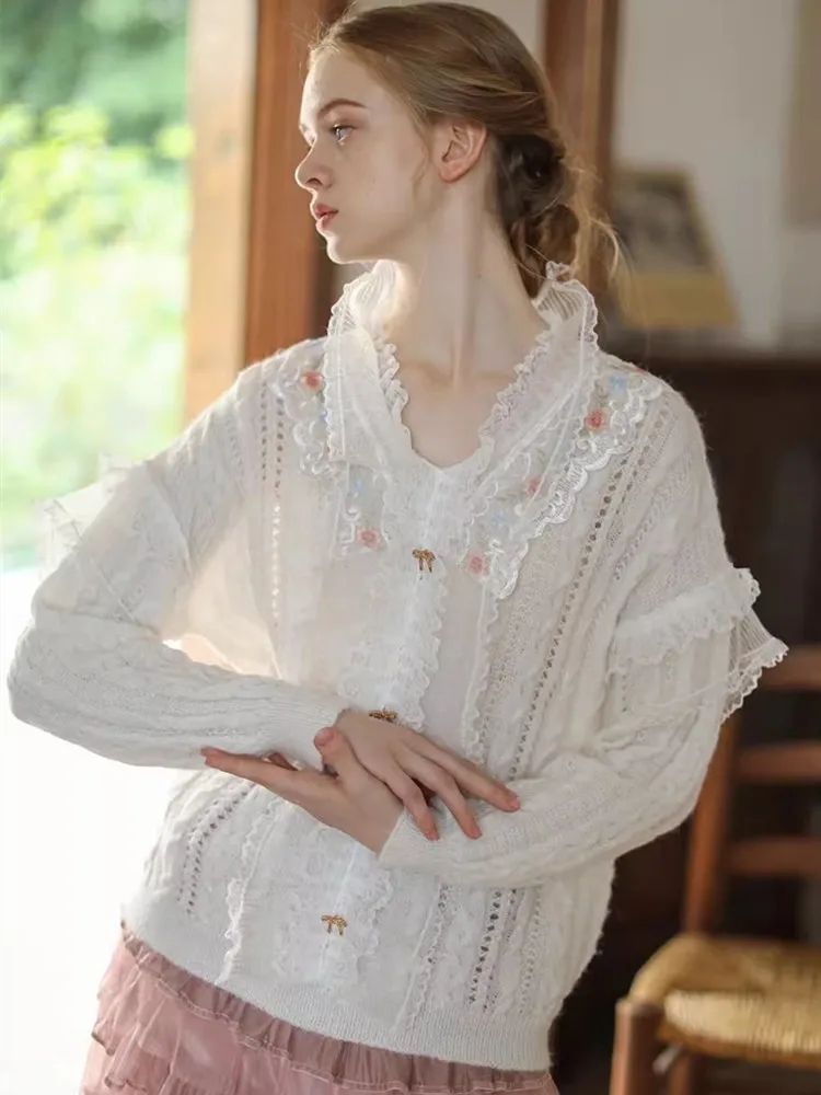 

AIGYPTOS Spring Fall Pullovers Women French Vintage Elegant Embroidery Lace V-Neck Sexy Hollow Out Wool Pullover Sweaters