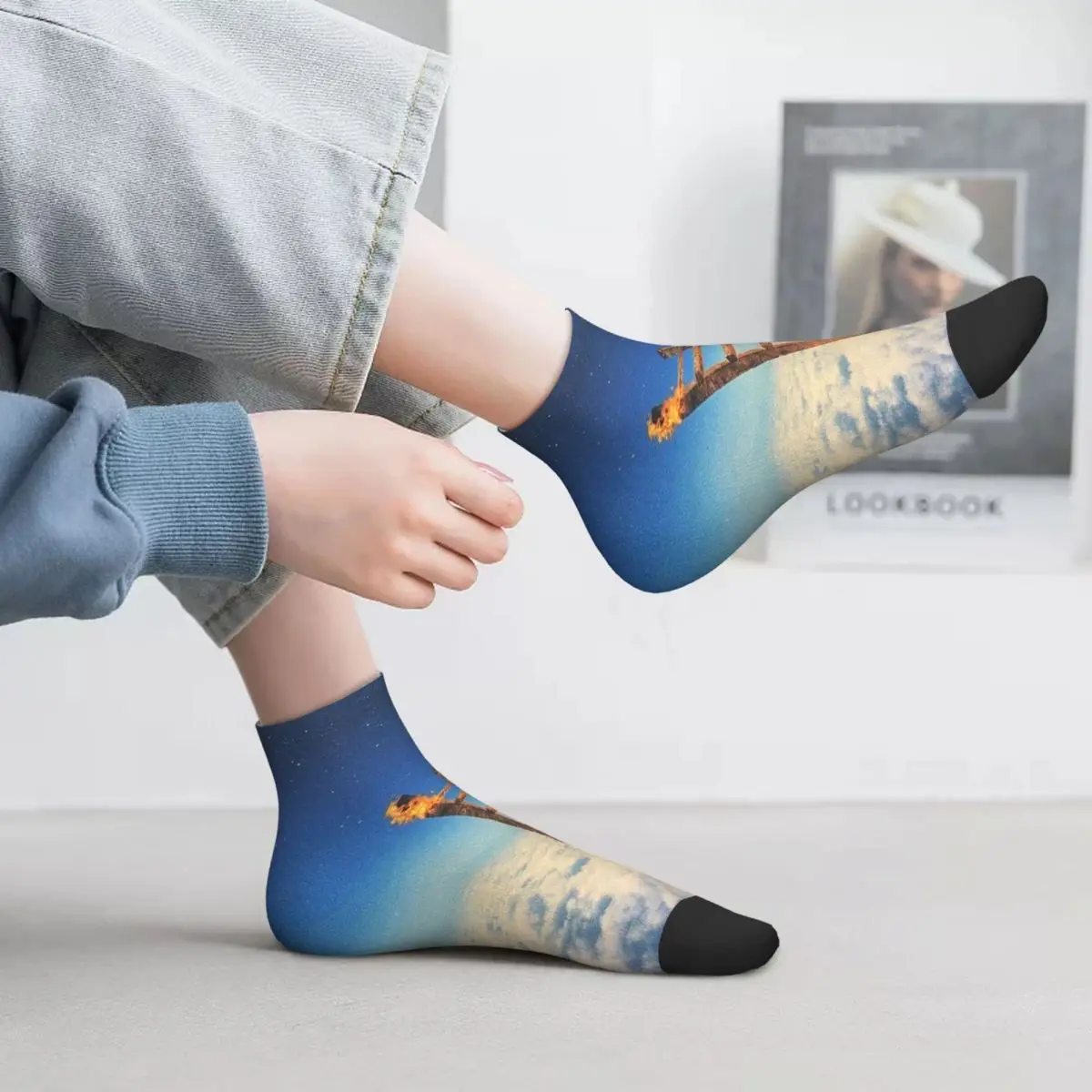 

Носки Astro Highest In Room World Travis Fan Cov, супер мягкие чулки в стиле Харадзюку, всесезонные носки, аксессуары для мужчин и женщин