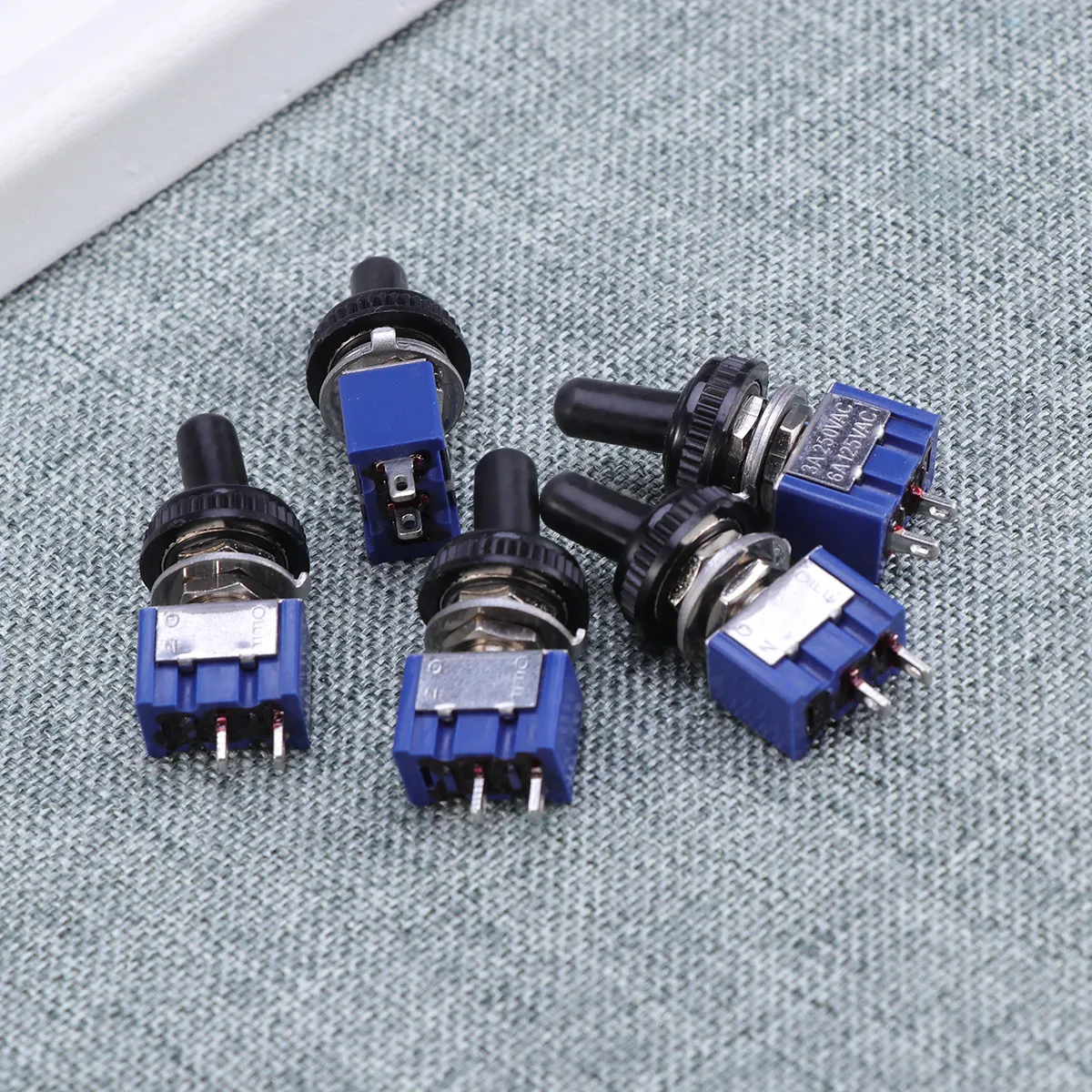 Mini 2P ON OFF Toggle Switch with Waterproof Cover 6A 125VAC 3A 250VAC Durable Electronic Component