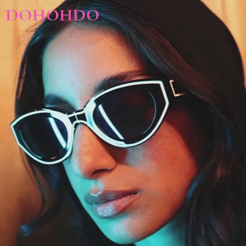 

2025 New Cat Eye Women Sunglasses Vintage Trend Candy Color Men Shades Brand Designer Outdoor Travel Eyewear Unisex Lentes UV400
