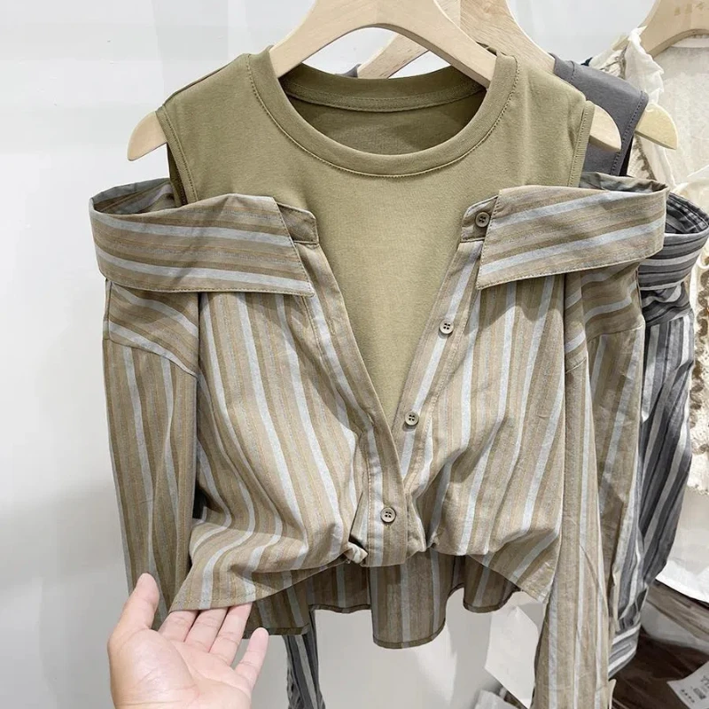 

Fake Two-piece Vertical Striped Shirt T-shirt for Women Off-shoulder Design Niche Hot Girl Short Top