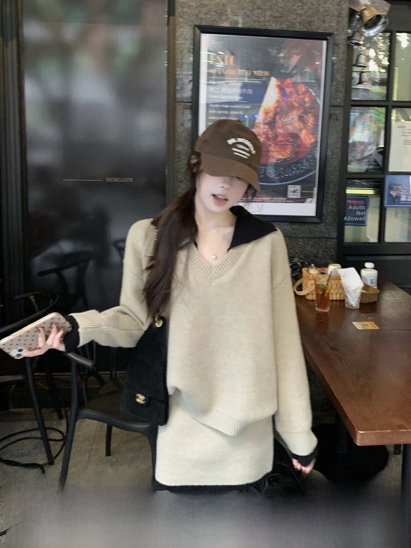 

Модный корейский комплект: свитер с V-образным вырезом и юбка в стиле колор-блок, теплый вязаный костюм-двойка для женщин, зимний повседневный вариант для работы