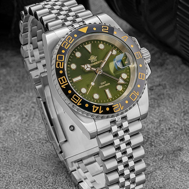 

ADDIESDIVE Luxury Watch for Men Waterproof GMT Watches Stainless Steel Luminous 20Bar Diver Man Quartz Wristwatches Reloj Hombre