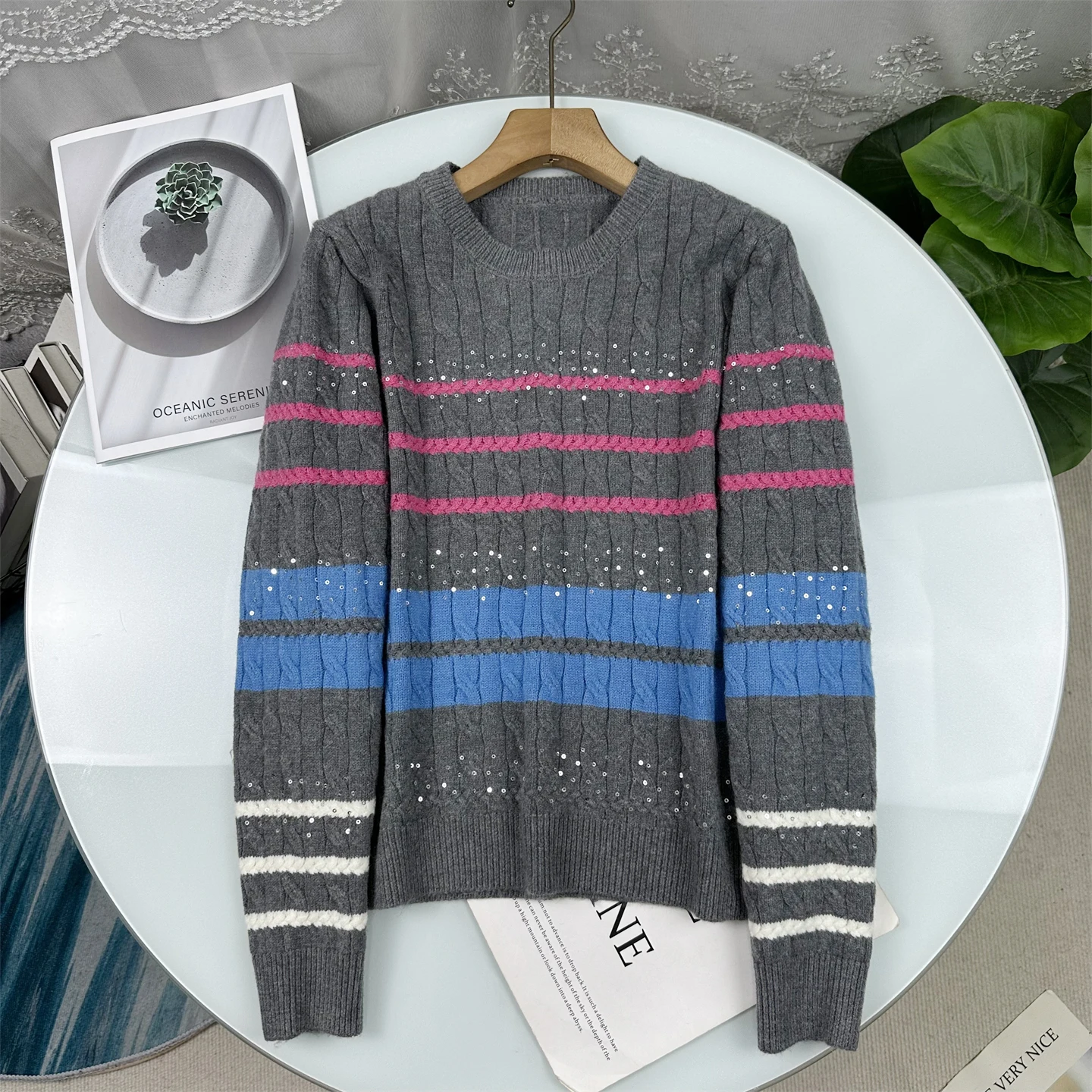 

Shiny Sequin Knitted Sweater round Neck Color Block Striped Mix Fabric Anti-Aging Fashionable Simple Style Women's Long Sleev...