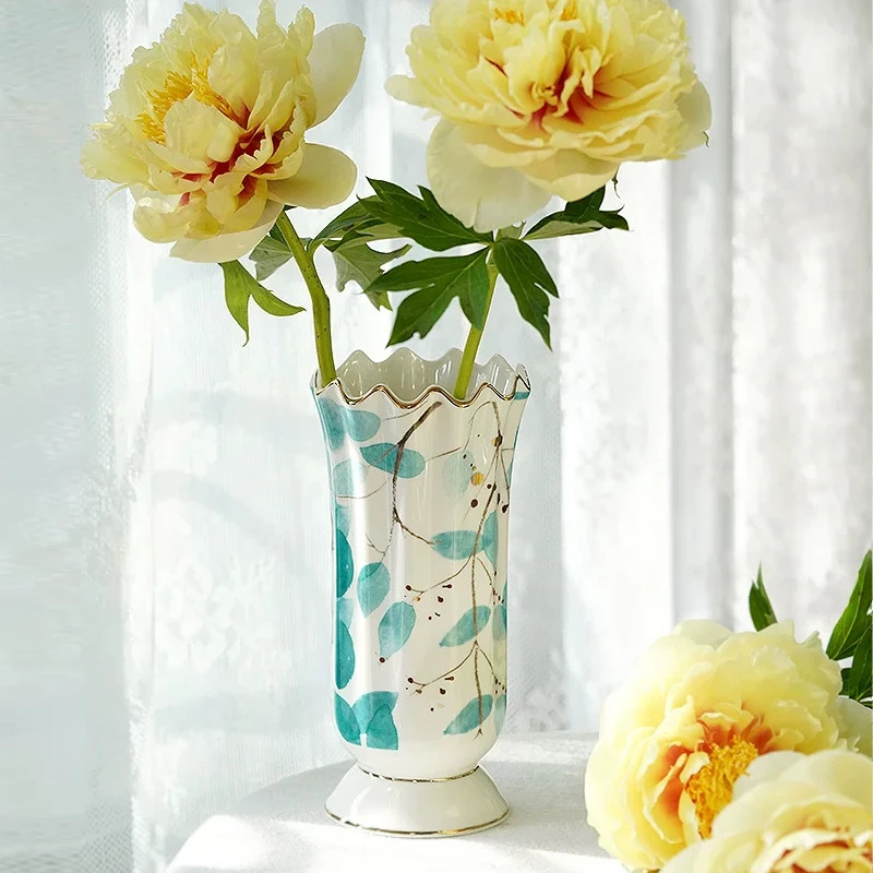Ceramic Hand Drawn Flower Pattern Vase, Creative Home Living Room Bedroom Office Restaurant Supplies Hydroponic Flower Ware, 1Pc