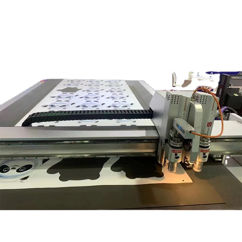 CYCP002 Small Plotter Vinyl Cutting Machine Mini Size 600x800mm CNC Graphics Sticker Cutter