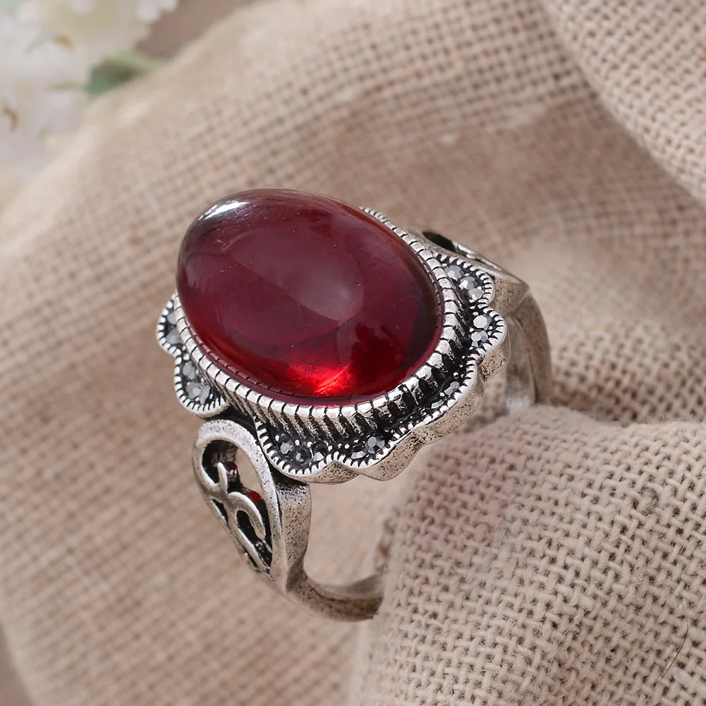 New Arrival Retro Personality Red Garnet Stone Thai Silver Ladies Engagement Rings Original Jewelry For Women Best Gifts