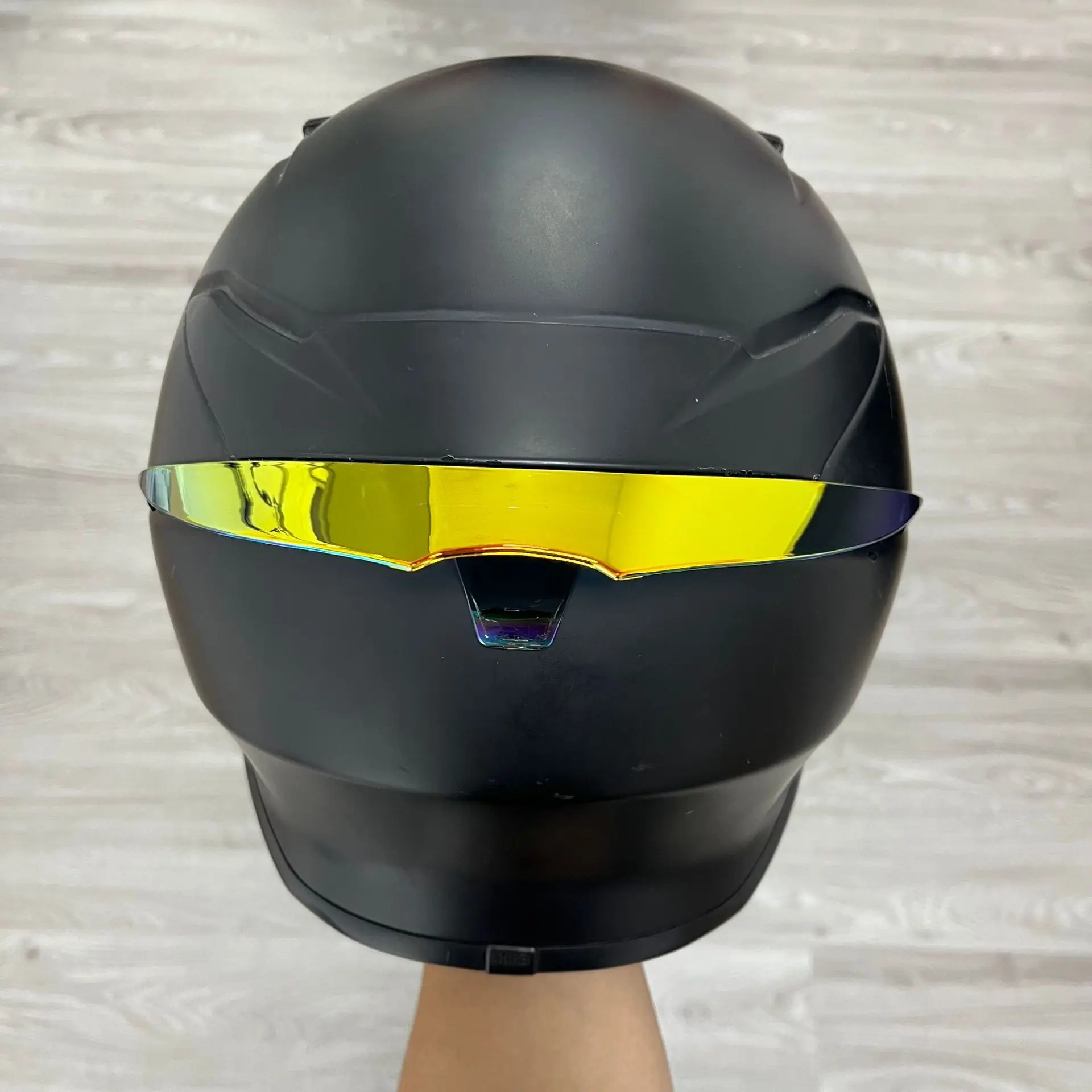 Z8 Helmet Small Tail Spoiler Is Suitable for Shoei Z8 Tail Electroplating Motorcycle Helmet Accessories Modification