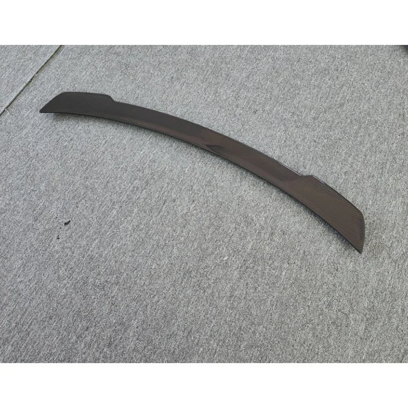 تستخدم لمجموعة الجسم Porsche Taycan Turbo 4S من ألياف الكربون الحقيقية طقم هيكل سبويلر خلفي طراز THT #3