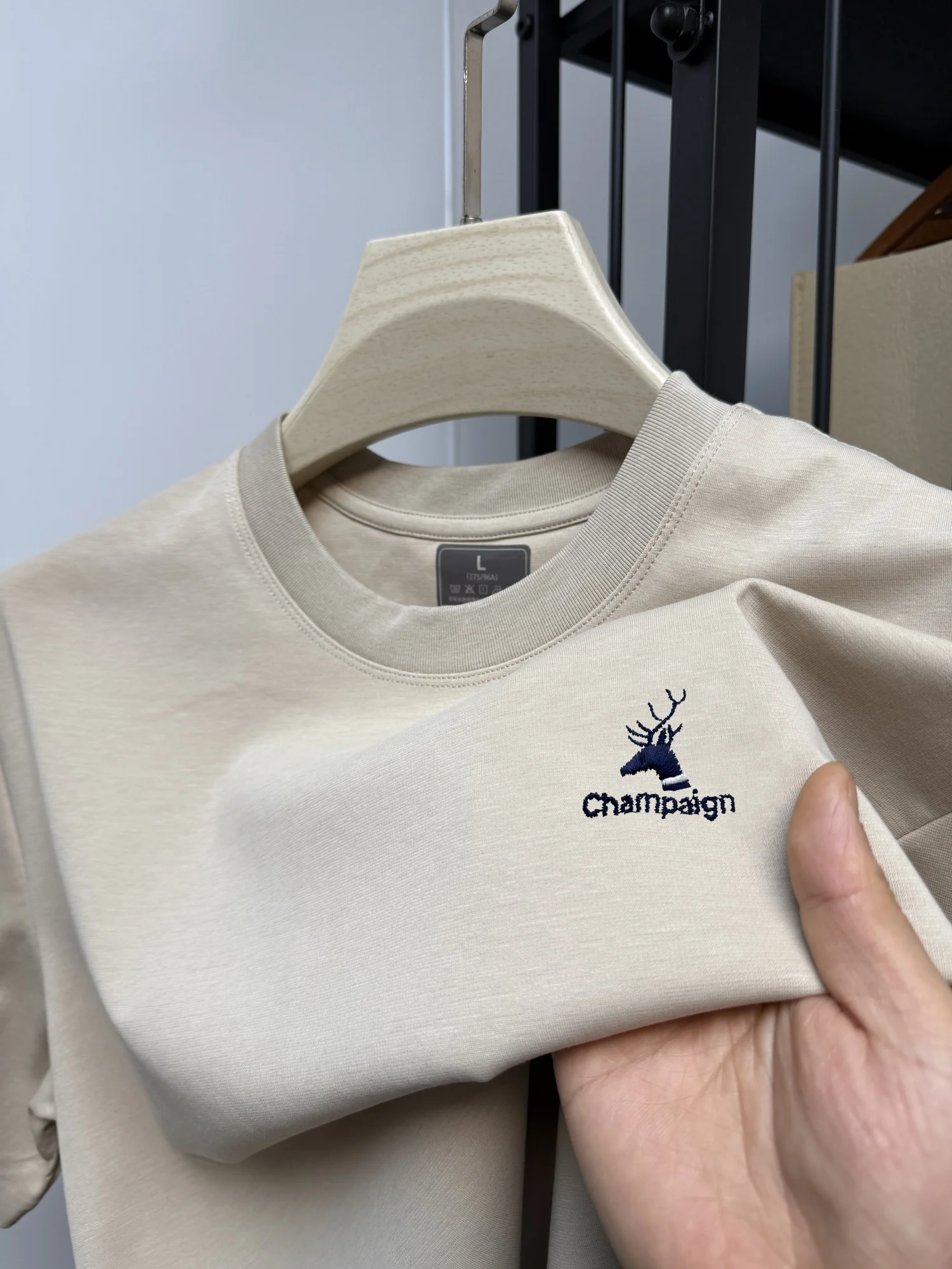 

2025 Global latest fashion European and American men's brand 100% pure cotton embroidered T-shirt, suitable for European size su