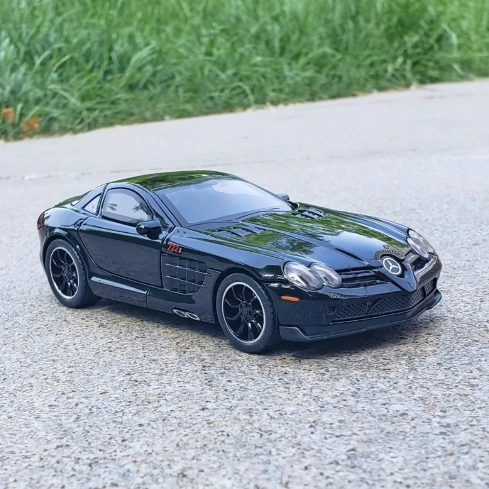 1:32 SLR 772S E300L Sports Car Model Toy Alloy Diecast Music Light Pull Back Doors Opened Vehicles Models Gifts for Boyfriend