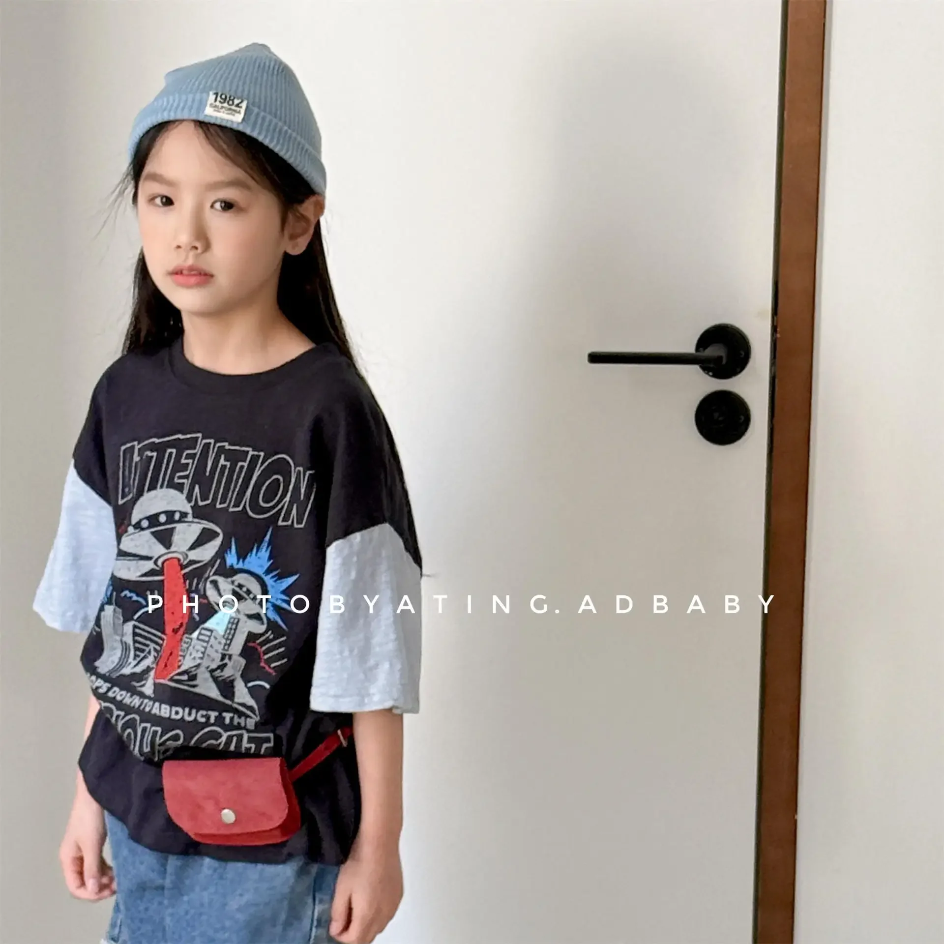 

2023 летние новые детские футболки с короткими рукавами, свободные повседневные футболки для маленьких мальчиков, хлопковые топы с мультяшным принтом для маленьких девочек, детская одежда