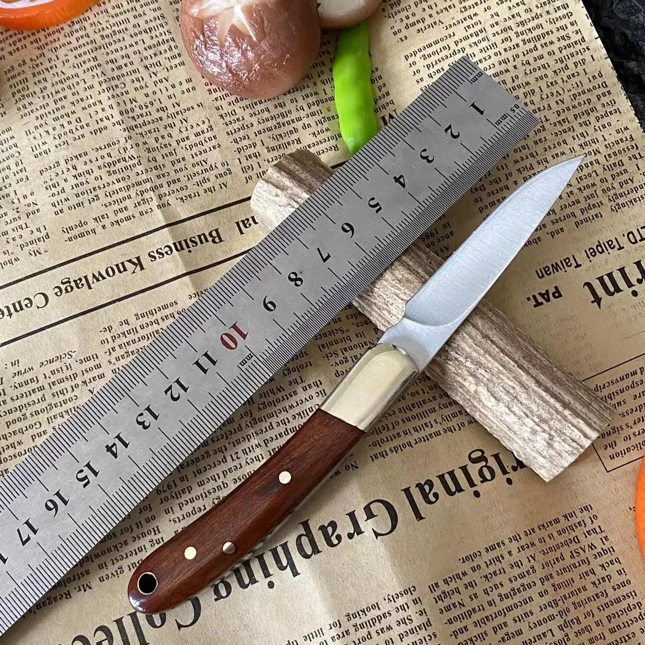 Stainless Steel Folding Blade Knife Wooden Handle Outdoor Camping Fruit Peeling Knife Survival Tool With Leather Case