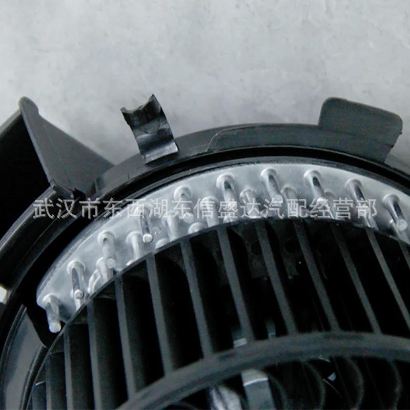 자동차 부품, 송풍기는 시트로엥/푸조 모델 OE: 6441K0 공장 현장 도매에 적합합니다.