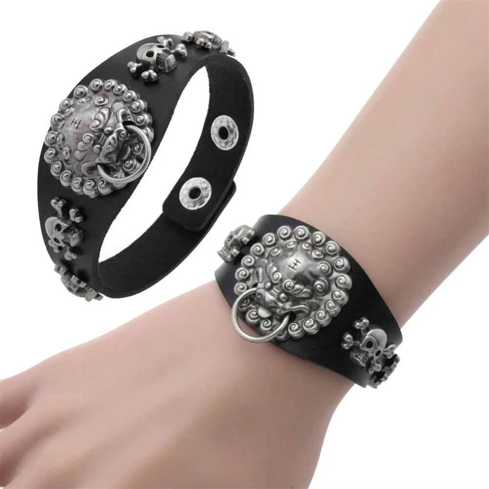 2025 Skull Rivet Punk Leather Bracelet Cool Personality Lion King Men's Leather Bracelet Bangle Rock Trend Jewelry