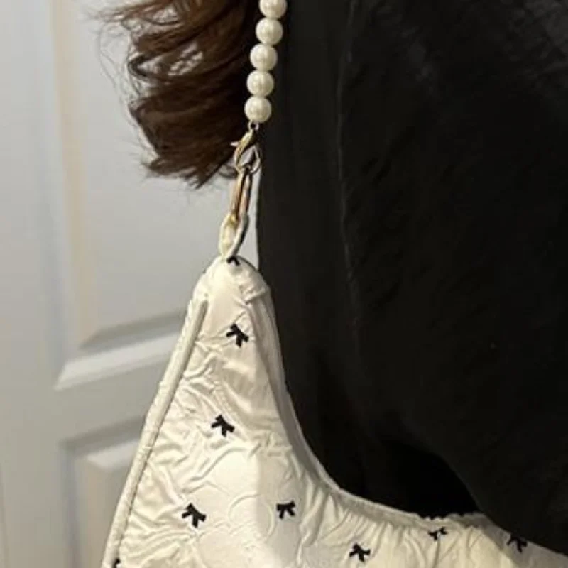 

Unique Wrinkled Bow Shoulder Bag for Women Fashionable Underarm Purse Ideal for Any Gathering