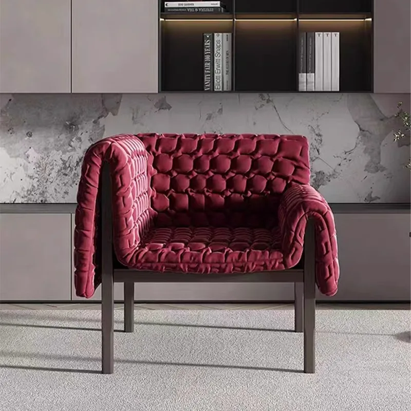 

Retro French freehand brushwork space single fabric leisure chair living room light luxury design wrought iron ruche sofa