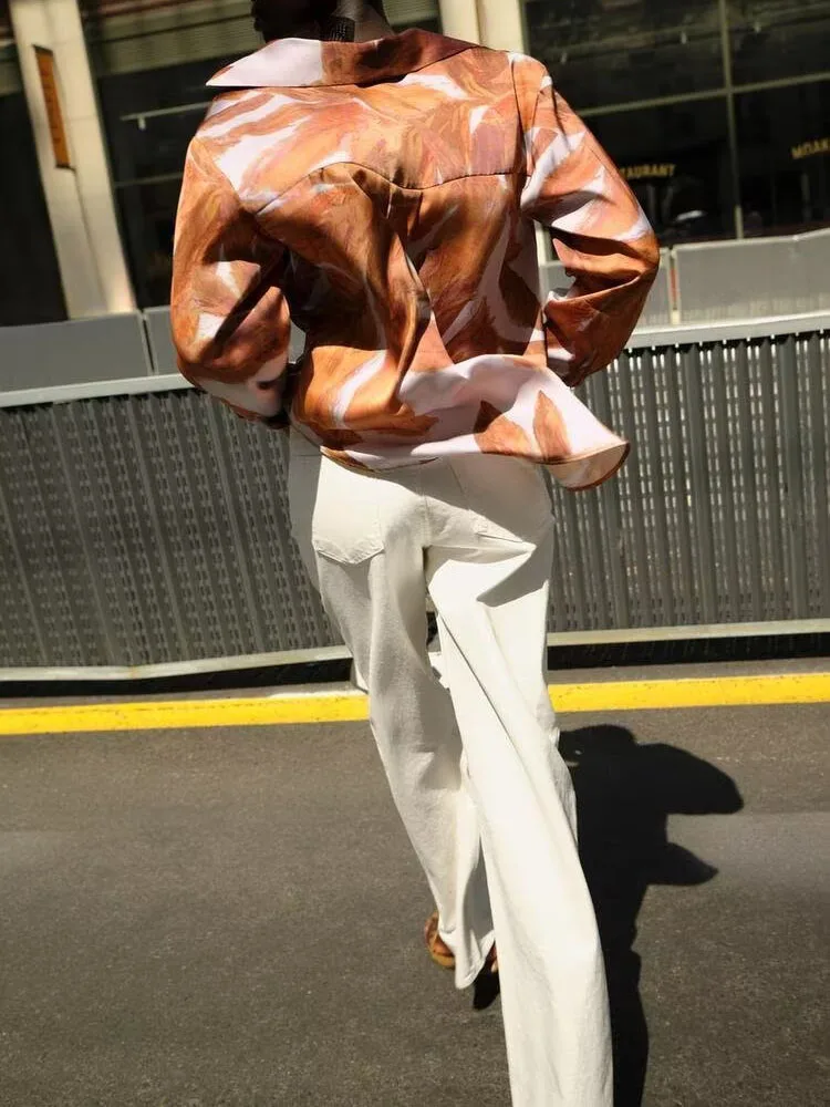 قميص حريري ساتان مطبوع أنيق للنساء، إصدار جديد لخريف 2025، مريح وحلو وعصري، مجموعة صيف 2025