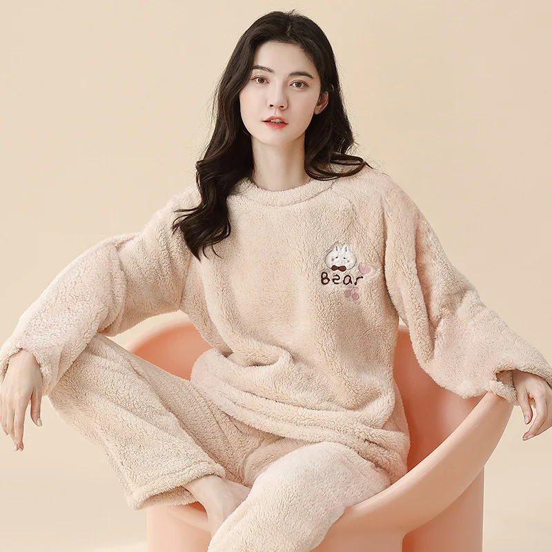 Verdickte warme Nachtwäsche für den Winter, Korallensamt, Erdbeer-Flanell, Loungewear, Damen-Pyjama, internationale Studenten, 2 Stück/Set – Detail 3