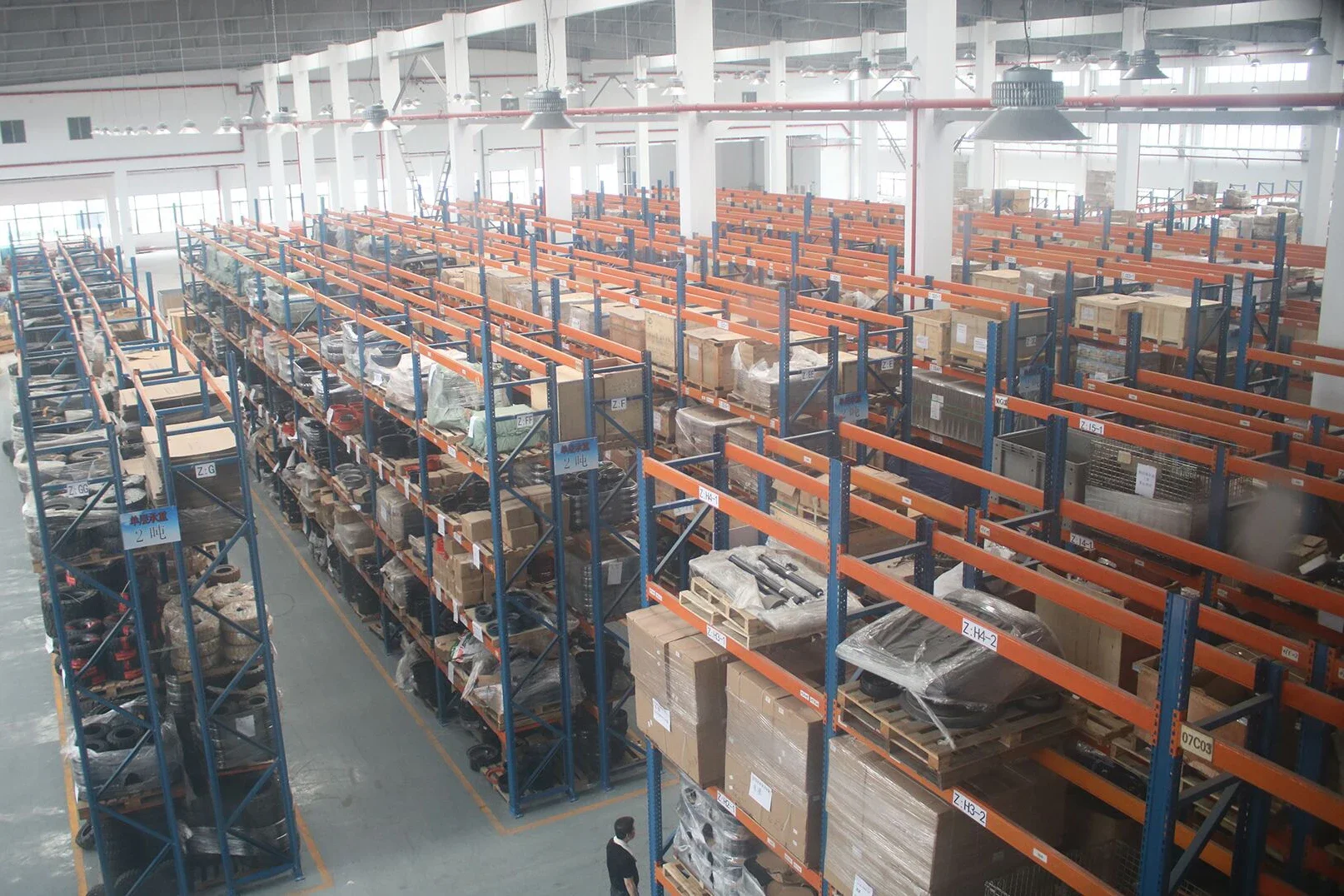 Popularne mocowanie hamulca do wózków widłowych 7FD15-18, 10 otworów, górne akcesoria do wózków widłowych