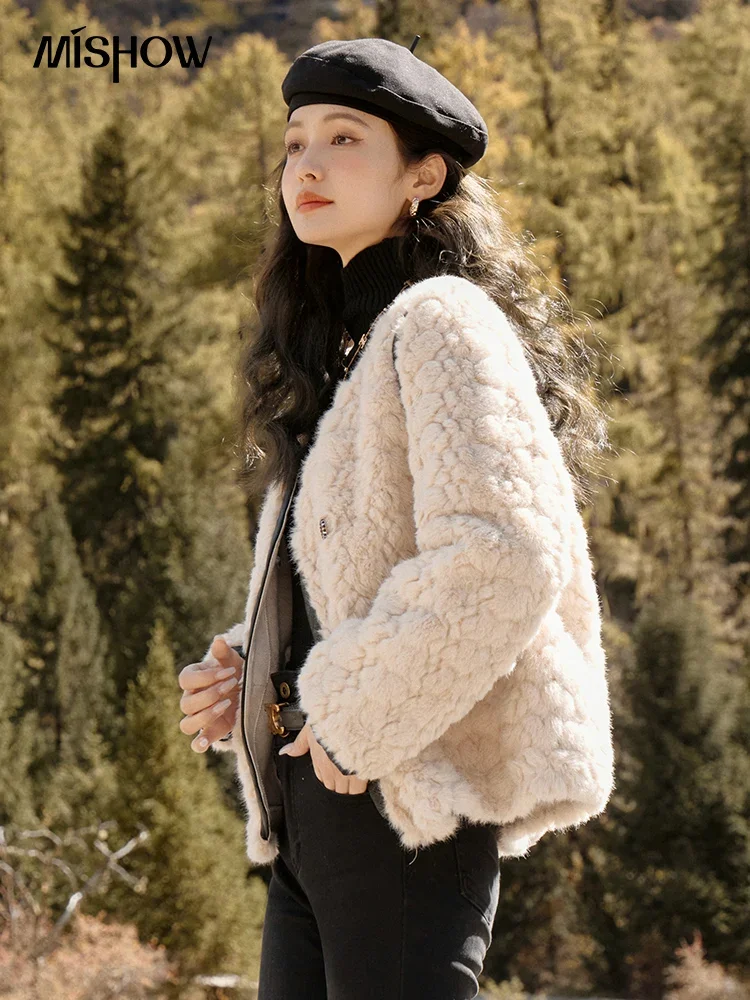 MISHOW Winter Faux Fur Coat for Women 2023 Fashion Imitation Lamb Wool Fur Integrated Jacket Thick Warm Coats Female MXC53W0236