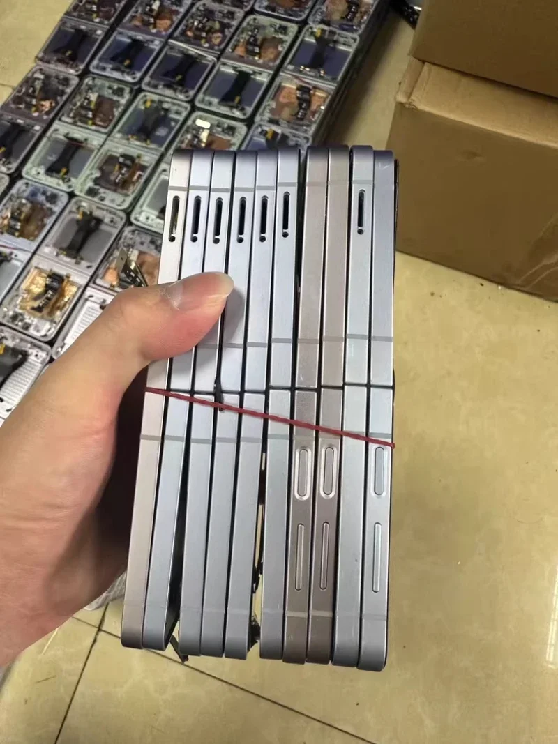 

Корпус средней рамы с шарниром, вращающийся вал, гибкий кабель в сборе, маленькие царапины для Samsung z flip 6 F741