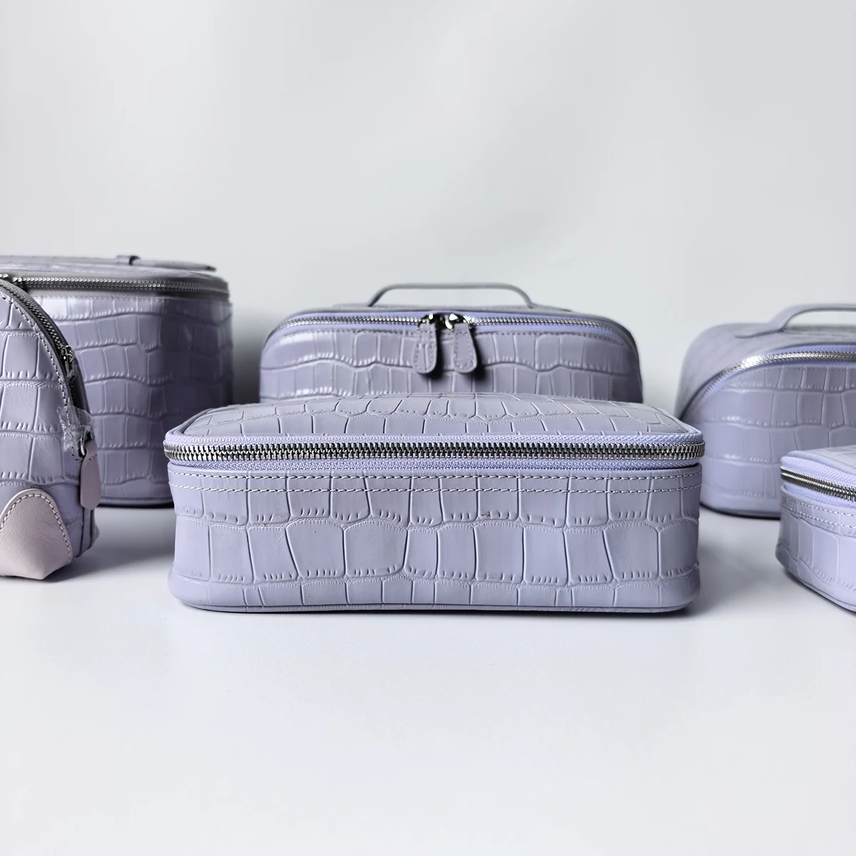 Kosmetiktaschen-Set aus echtem Leder mit lila Krokodilmuster, große Kapazität, Reise-Toilettentasche für Damen, Kosmetiktasche, Beutel – Detail 12